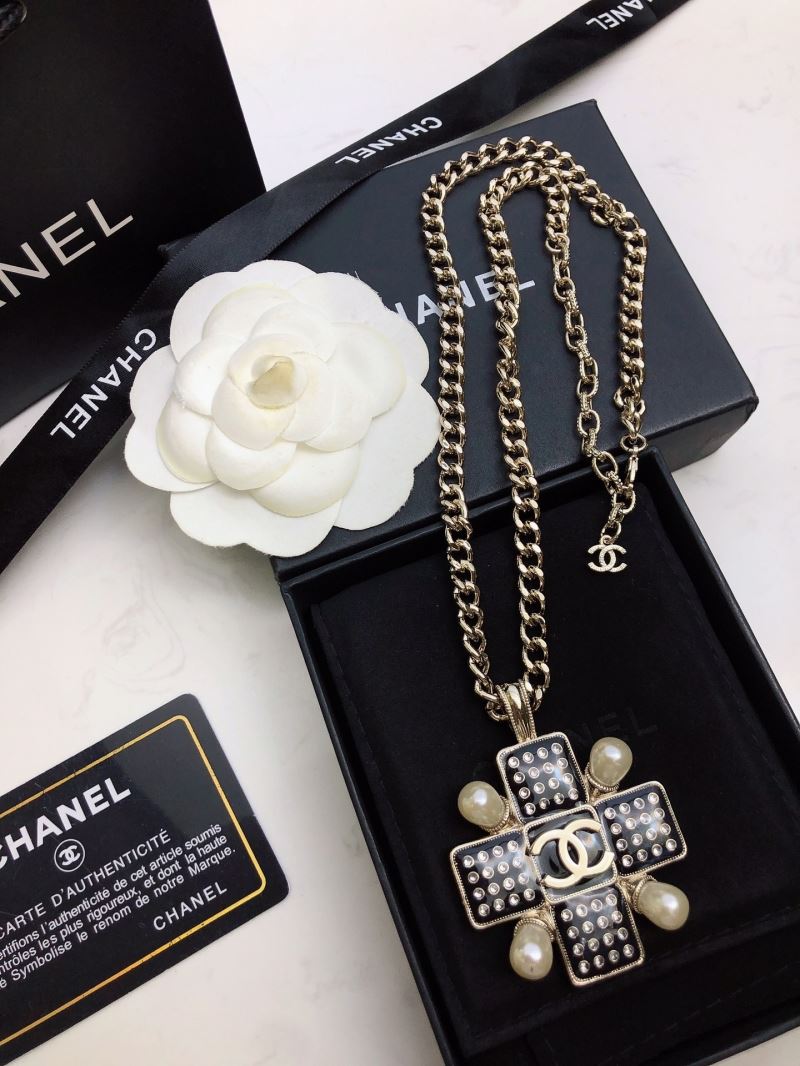 Ch**el necklaces